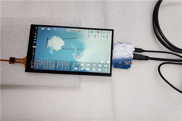 Raspberry Pi 7 pulgada nga Touch Screen